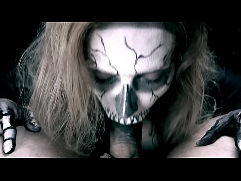❤️ Ragazza demonia chì succhia u cazzo cù a so bocca nera è ingoia cum. ☑ Porno à porn co.vegasservice.ru