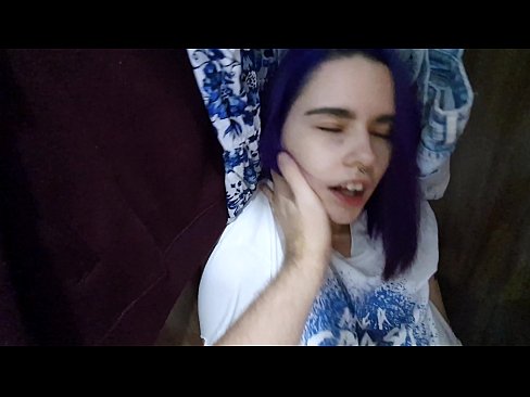 ❤️ Truvò a mo surella in l'armadiu è l'aiutò à cum ☑ Porno à porn co.vegasservice.ru